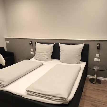 מלון Meyer 3*